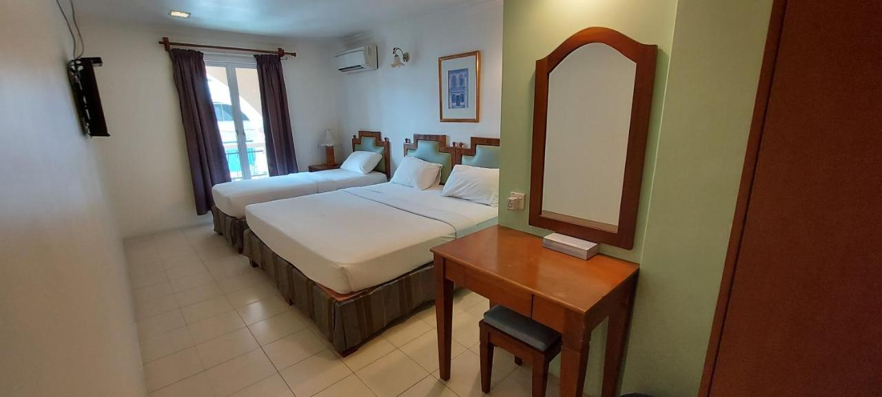 Johan Hotel 2*