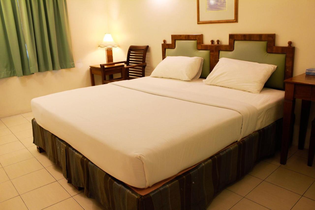Johan Hotel 2*